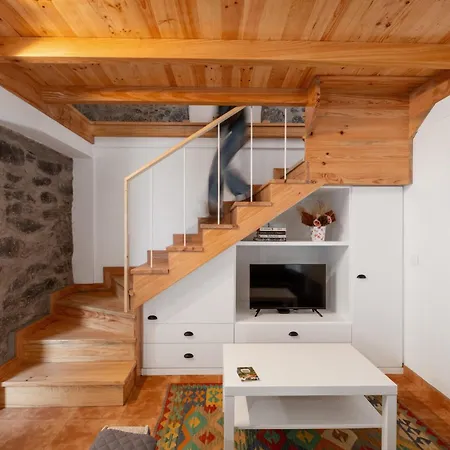 N&t House By Homie Дом отдыха Порту-Мониш